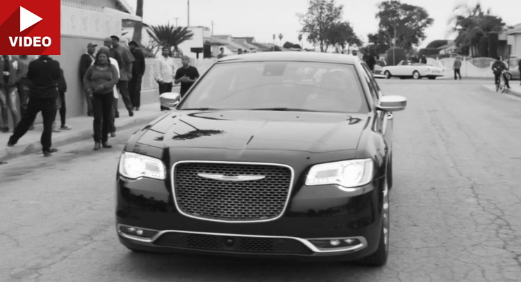  Ice Cube & Dre Take To The Streets in Chrysler 300 To Promote Movie