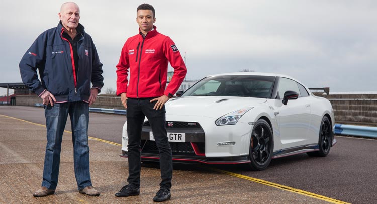  First UK Customer of the Nissan GT-R Nismo Gets Special Treatment [w/Video]