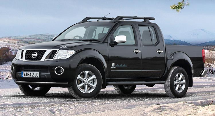 Nissan Navara Gets Salomon Limited Edition in the UK | carscoops.com
