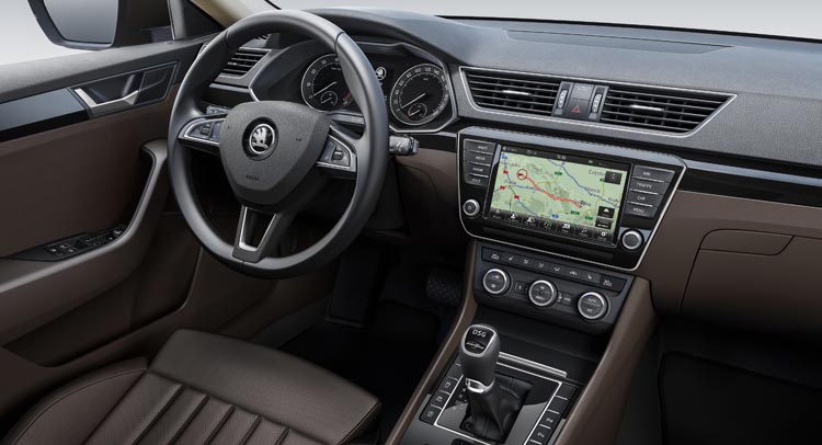  All-New Skoda Superb’s Interior Revealed in Official Photos