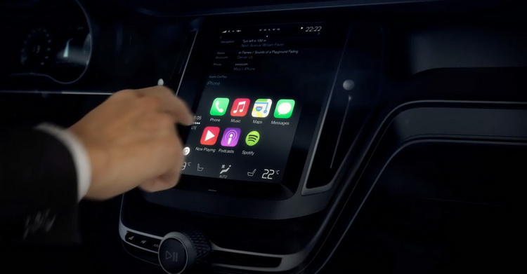  Toyota says “Not Yet” to Android Auto & Apple CarPlay in the US