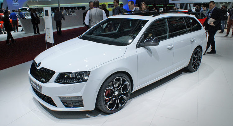  New Skoda Octavia RS 230 is the Definition of Practical, Fast and Modern