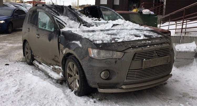  Yikes! Snow Flattens Mitsubishi Outlander In Russia [w/Video]