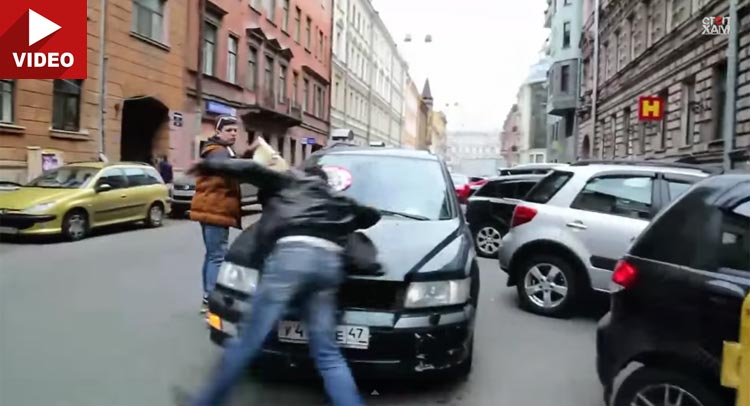  Here’s Why Telling Drivers Not To Double Park Is Dangerous In Russia