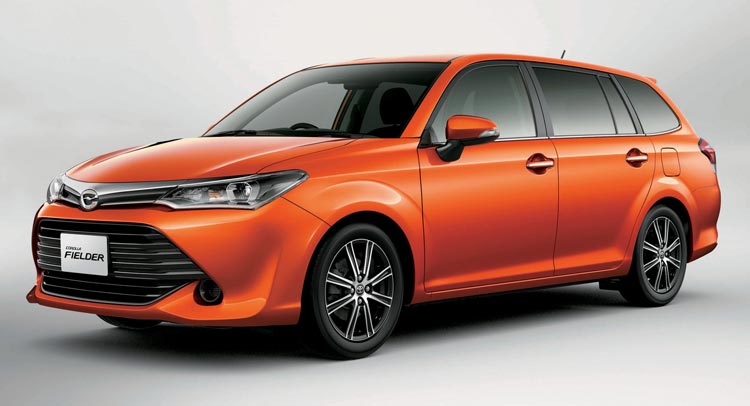 Toyota Applies a Facelift to the JDM-Spec Corolla Fielder and Corolla Axio