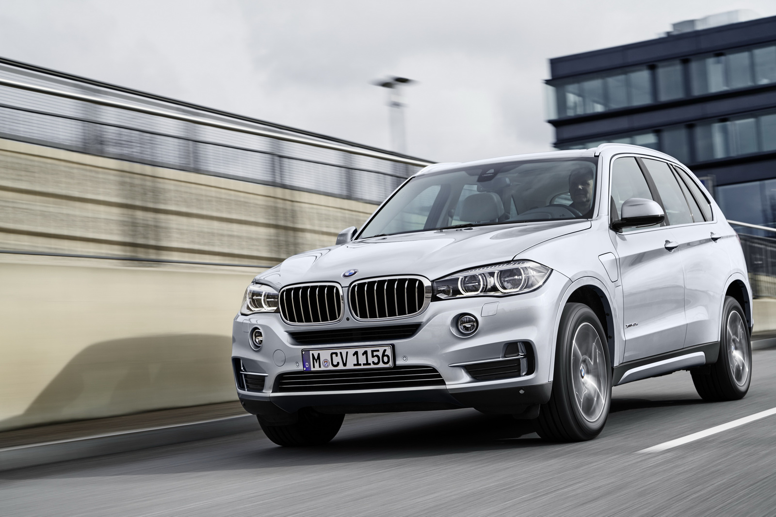 BMW-X5-xDrive40e-12 BMW To Build More X5s In Thailand To Sidestep China Tariffs
