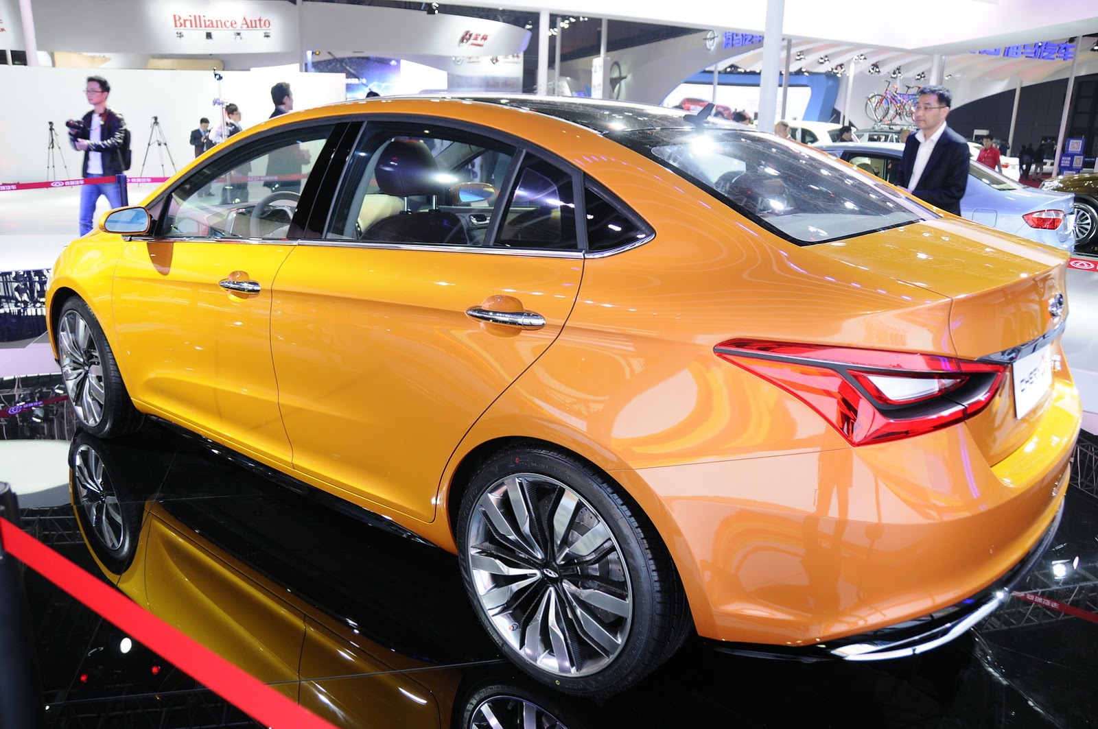 Chery s 12