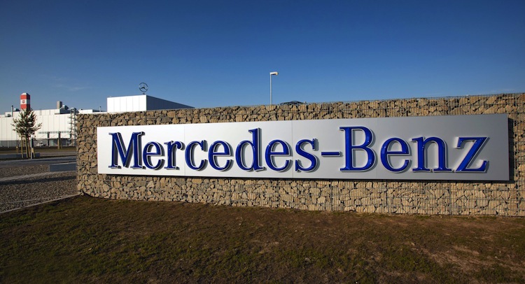  Mercedes-Benz Expects To Lose Most Of U.S. Staff In Move To Atlanta HQ