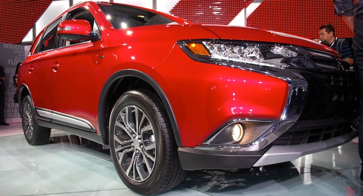  Mitsubishi Gave The 2016 Outlander Looks We Can See, Quiet We Can’t