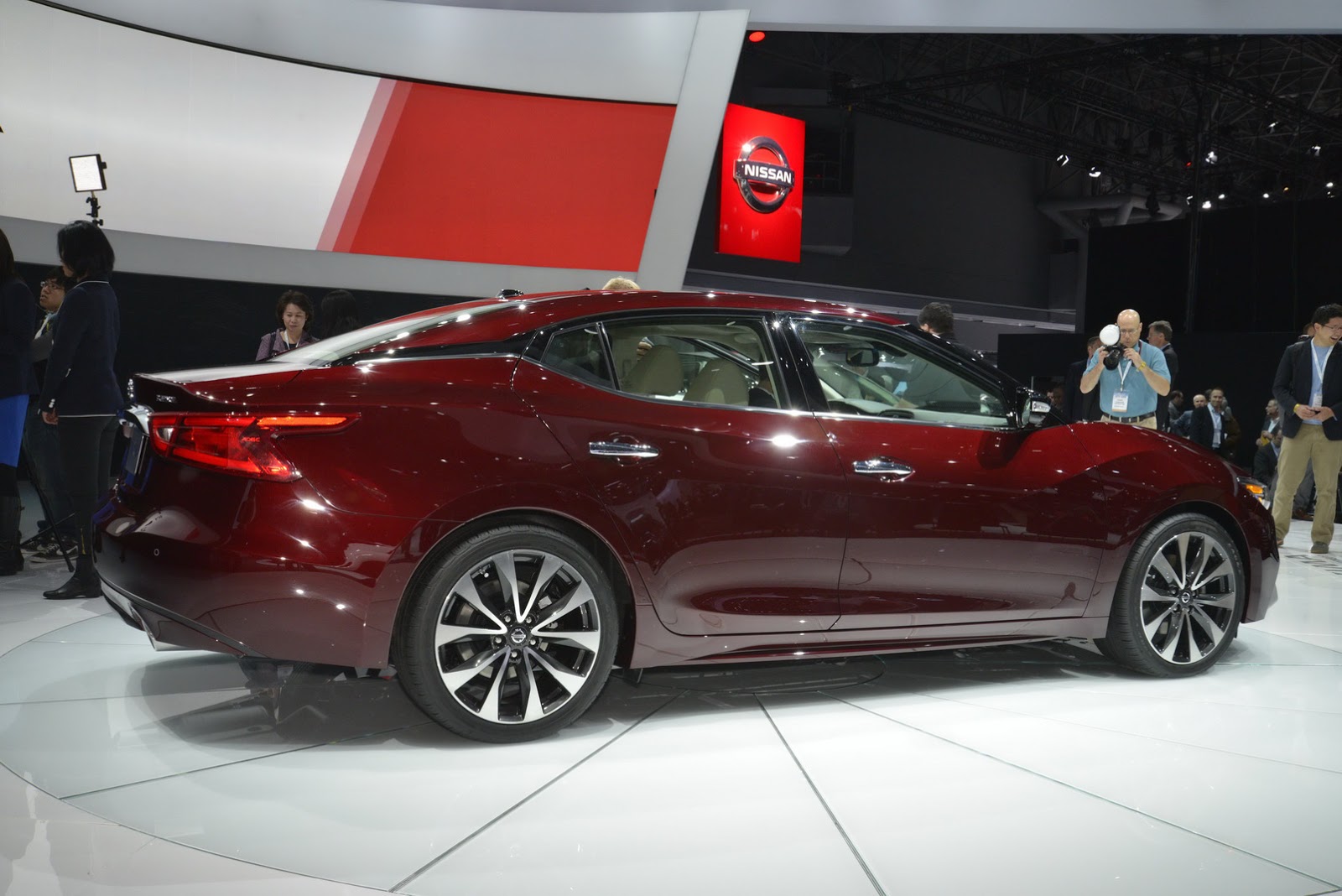 In Defense Of The 2016 Nissan Maxima And Other Large Mainstream Sedans ...