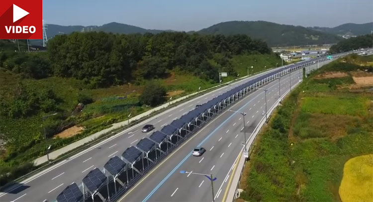  This Korean Highway Has a Solar Panel-Covered Bike Lane Down the Middle