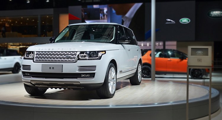  Land Rover Celebrates its Six Millionth Car at Shanghai Auto Show