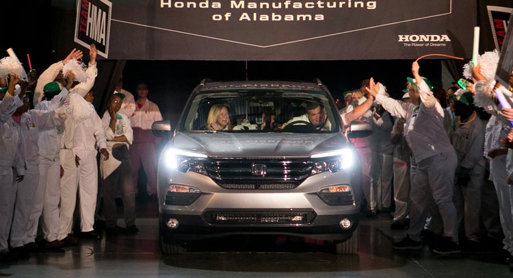  Honda’s Alabama Plant Rolls Out First Production 2016 Pilot