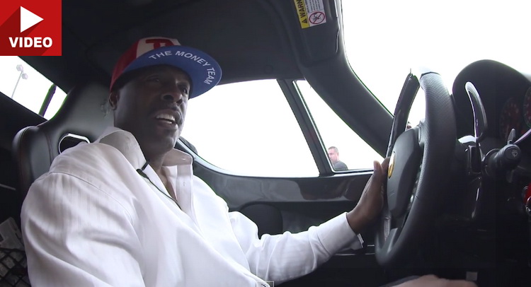  Floyd Mayweather’s Chauffeur Takes His Enzo For a Spin