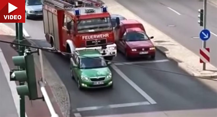  What A Chump! Skoda Driver Won’t Budge To Let Firefighter Truck Through!