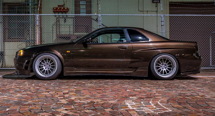  Custom Wheels Look At Home On Iconic Nissan Skyline GT-R R34