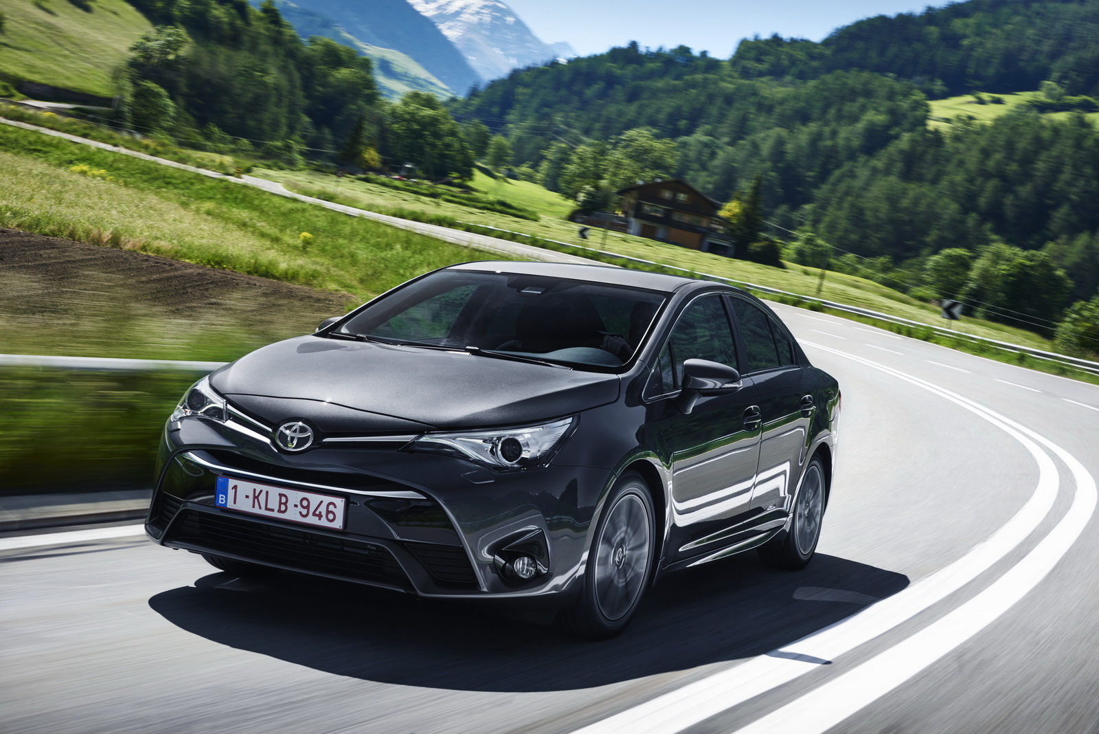 New Toyota Avensis Detailed In New Gallery [111 Pics] | Carscoops