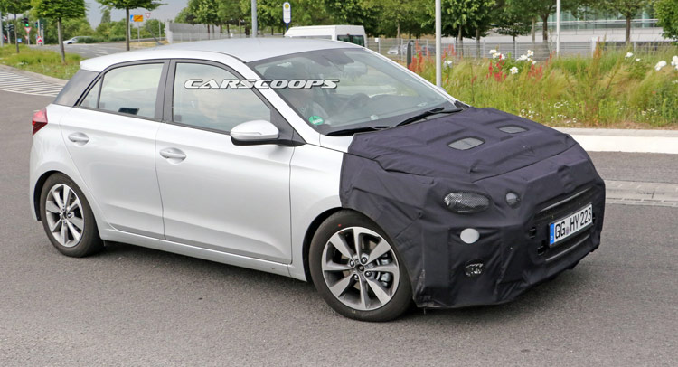  Spied: Is Hyundai Already Working On A Facelift For i20 Hatch Or Is This Something Else?