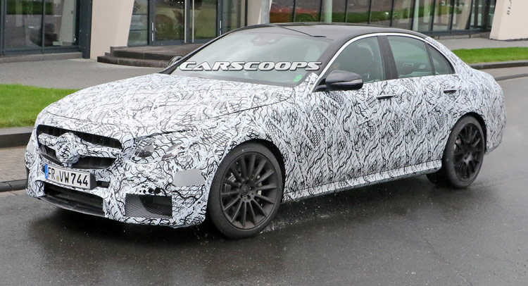  All-New 2017 Mercedes-Benz E63 AMG Comes Out To Play