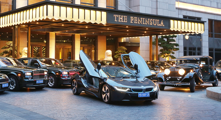  Shanghai Hotel Adds BMW i8 To Its Service Fleet