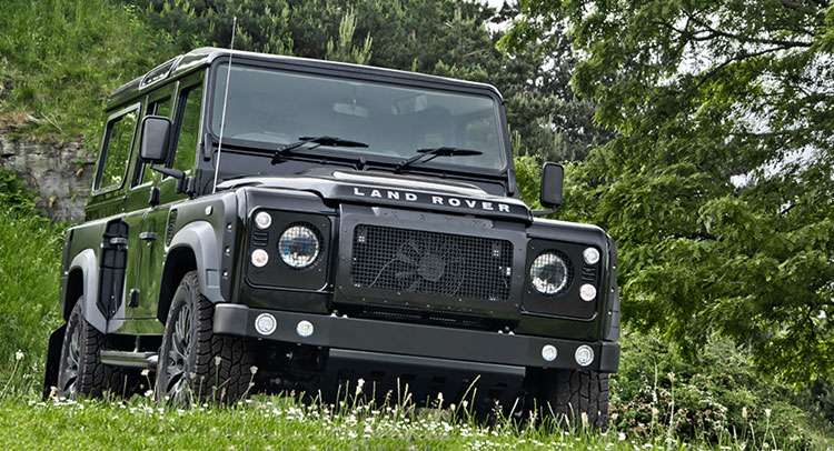 Project Kahn Seven Seater Defender Looks Awesome In Santorini Black