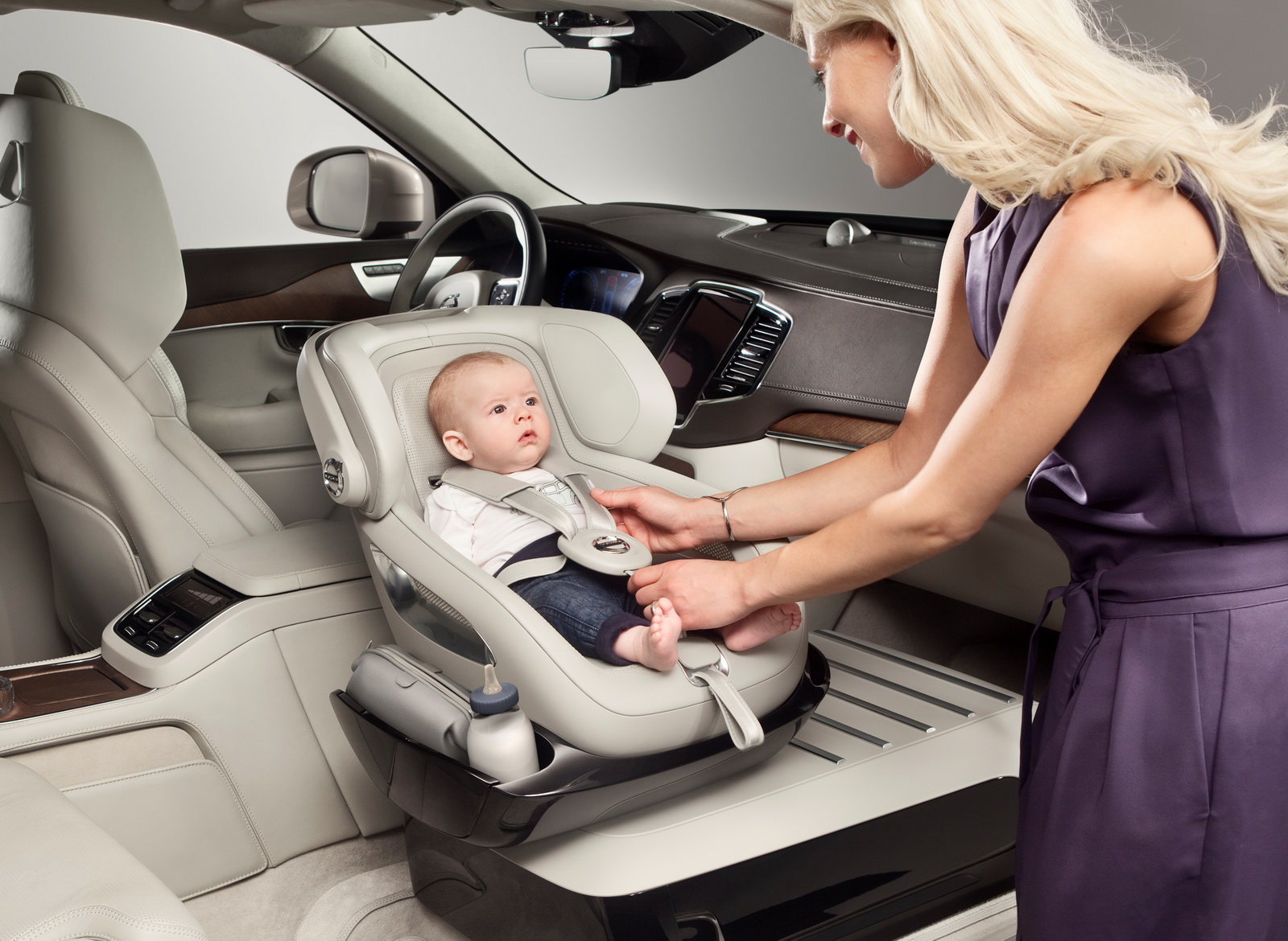 Volvo_Excellence_Child_Seat_Concept-02 Target Gives 20 Per Cent Discount Voucher For Trading In Old Child Car Seats