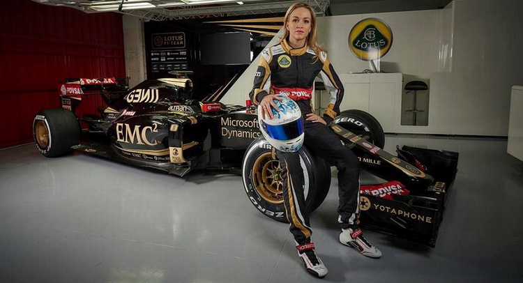  Ecclestone Defends Lotus Driver Carmen Jorda, Wants More Women in Formula 1