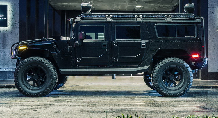  Custom Wheels Won’t Make Your Urban Assault Humvee Any Friendlier