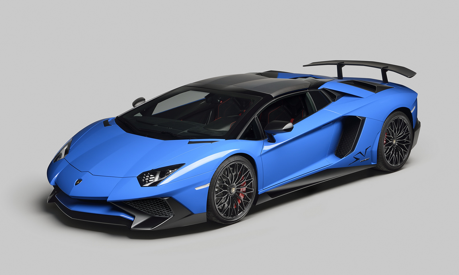 Lamborghini Aventador LP780-4 Ultimae Sold Out, Bid Farewell To The Non Electrified V12