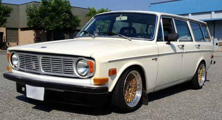 Would You Buy This Restomodded 1968 Volvo 145S For $12,700?