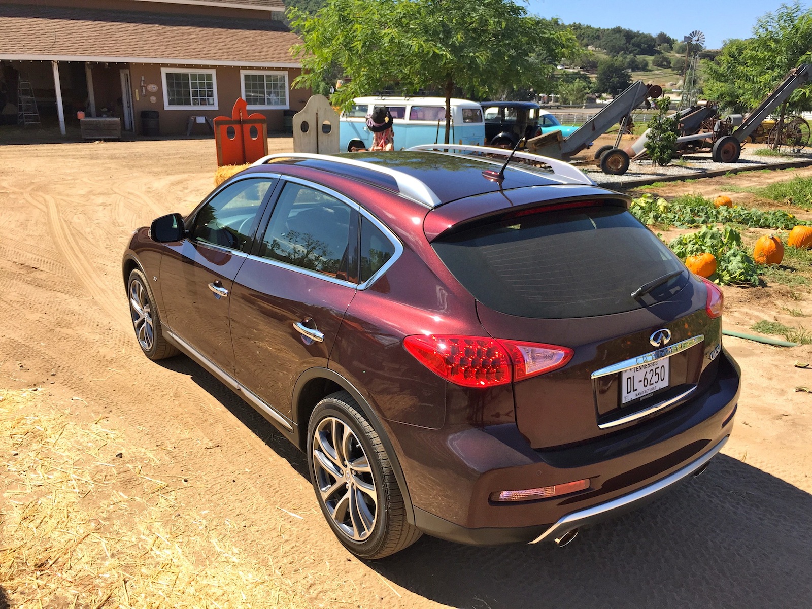 Infiniti ex25 qx50
