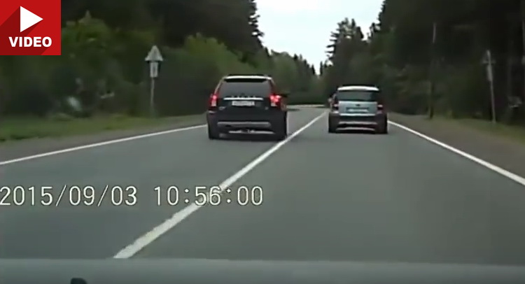  Overtaking Several Cars At Once Is Always Risky