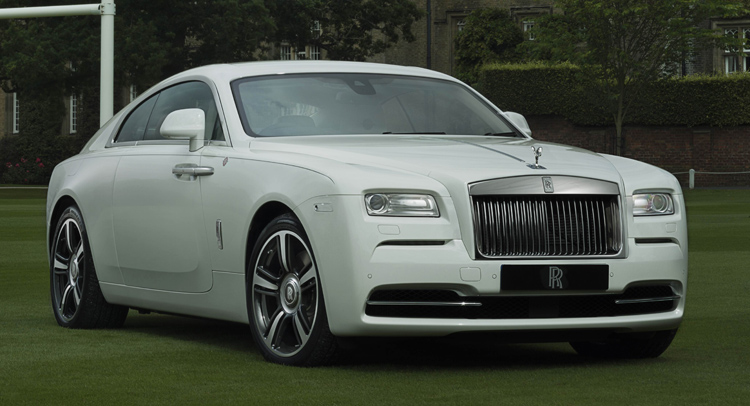 Rolls-Royce Builds Rugby-Themed Bespoke Wraith