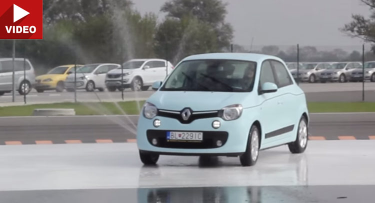  It Turns Out You Really Can’t Drift A Renault Twingo… At All