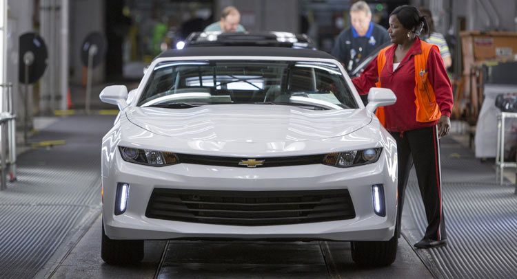  Chevrolet Starts Shipping All-New 2016 Camaro To Dealers