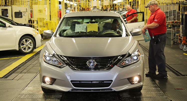  First Facelifted 2016 Nissan Altima Rolls Off The Assembly Line [w/Video]