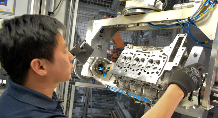  BMW’s Modernized Hams Hall Plant Starts Producing New 3- And 4-Cylinder Engines