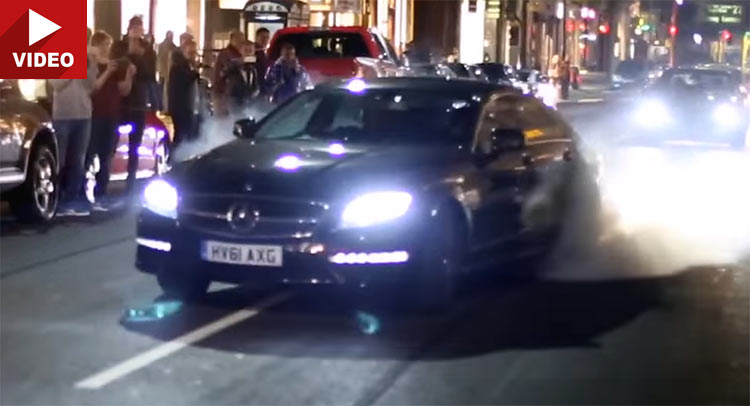  Mercedes-AMG Burnout Hoon In London Doesn’t Give Two Hoots About The Law
