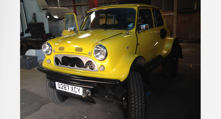  Two British Icons Meet: MINI Sitting Atop Land Rover Chassis