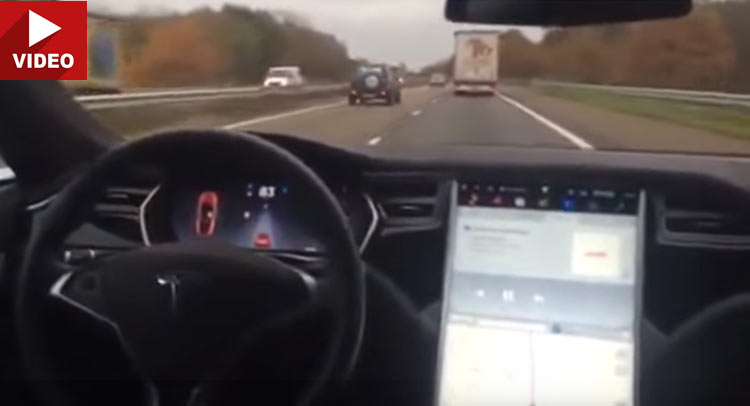  Guy Tries Tesla’s Autopilot On The highway…From The Backseat