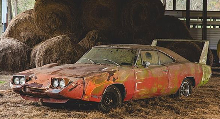  Barn Find 1969 Dodge Charger Daytona Is Looking For A New Home