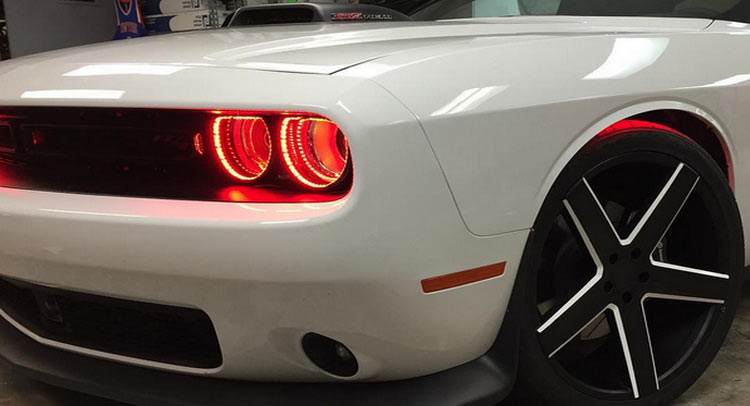  Shaquille O’Neal’s Dodge Challenger Is So Angry, It Sees Red