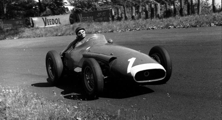  Paternity Tests Reveal Juan Manuel Fangio Has An Argentinian Son