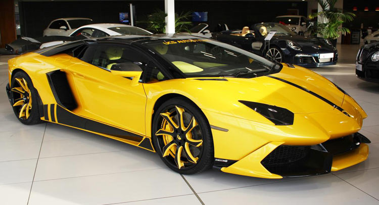  Custom Lamborghini Aventador From ‘Mooning’ Incident For Sale