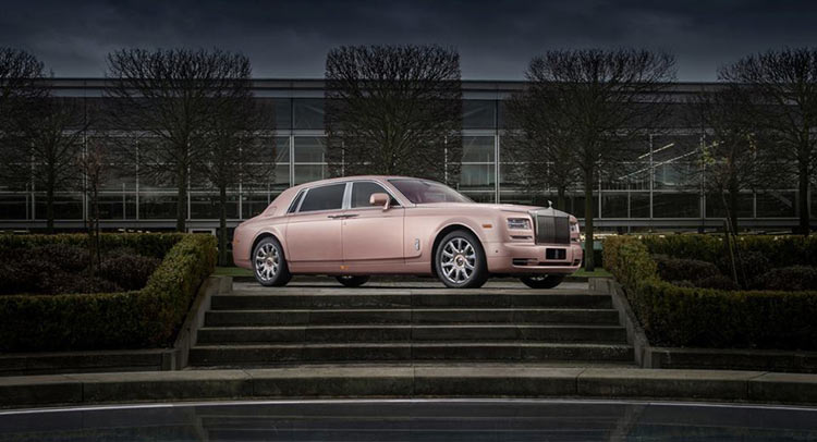  Rolls-Royce Reveals Special Sunrise Phantom; An Automotive Rose Gold iPhone