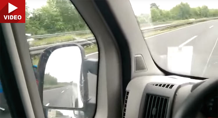  Bet You Weren’t Expecting This Autobahn Overtake