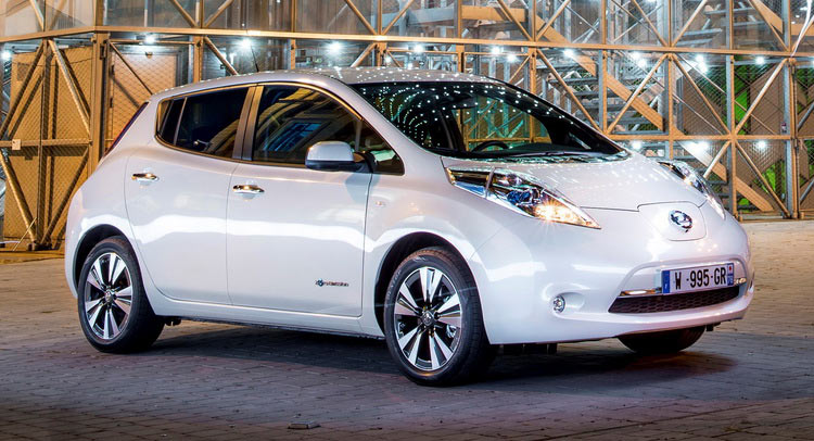  Nissan LEAF Celebrates 5th Anniversary With 200,000 Units Sold