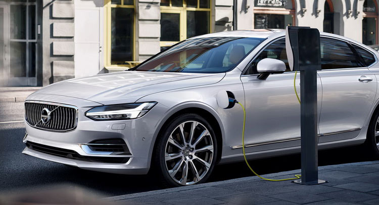  Volvo S90’s Full Specs: From The 109g/km D4 To The Mighty 407hp T8 PHEV
