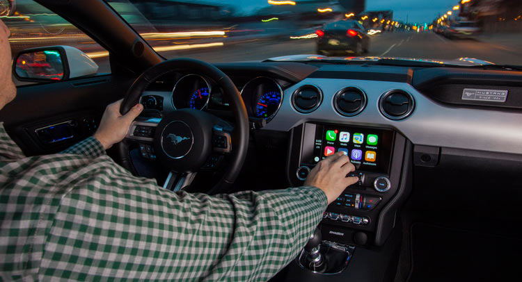  CES: Ford Brings Apple CarPlay, Android Auto & 4G LTE To SYNC Infotainment System