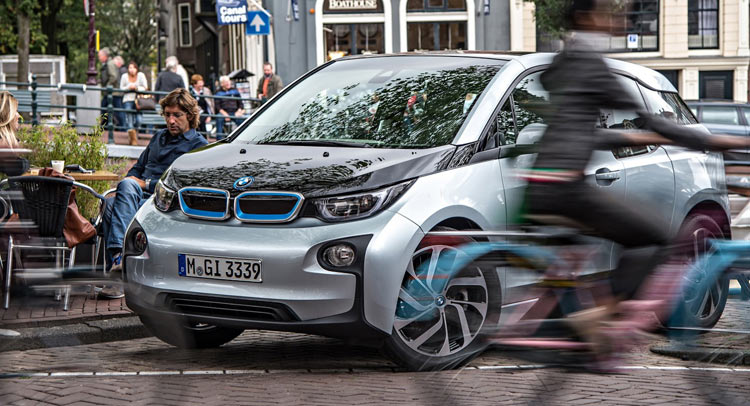  2017 BMW i3 Gets A 50 Percent Range Boost